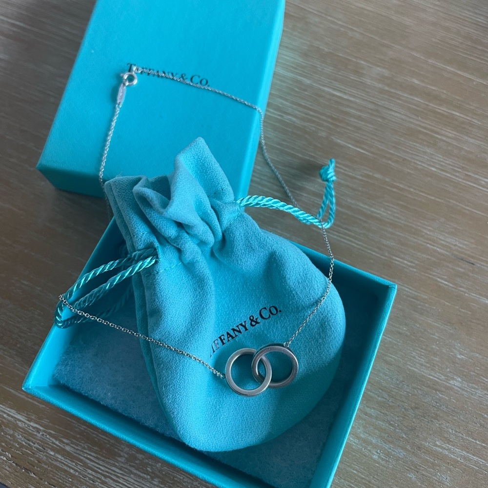Tiffany & Co interlocking circles pendant necklace